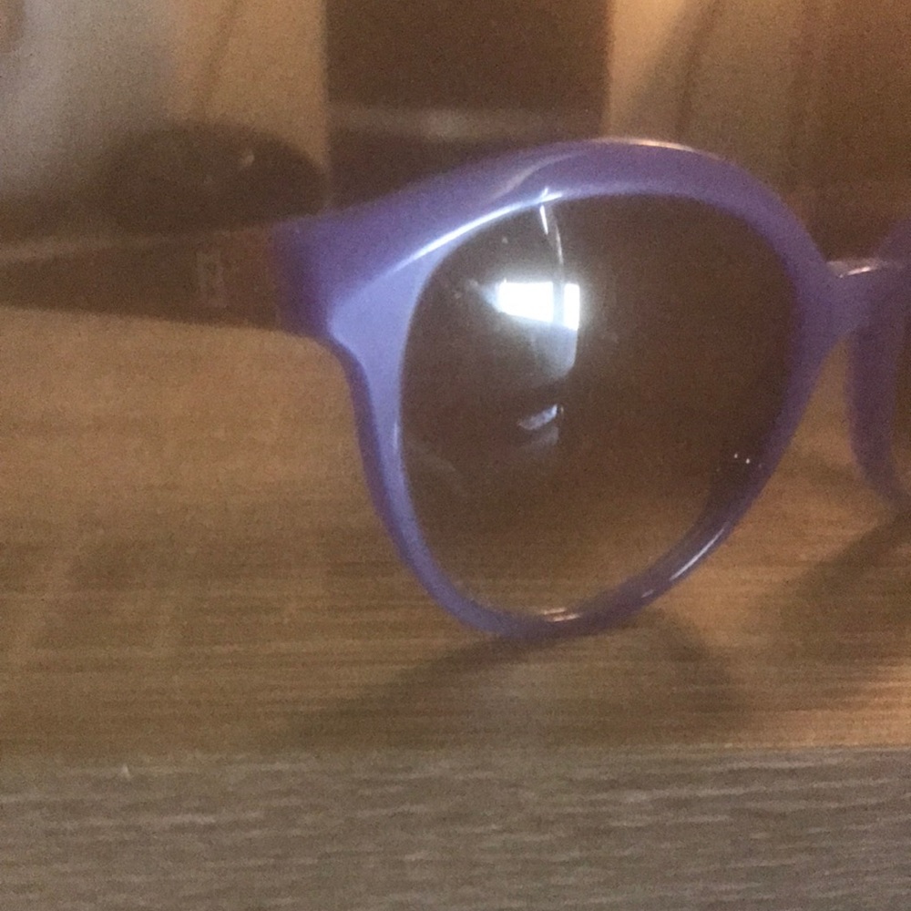 Fendi sun glasses